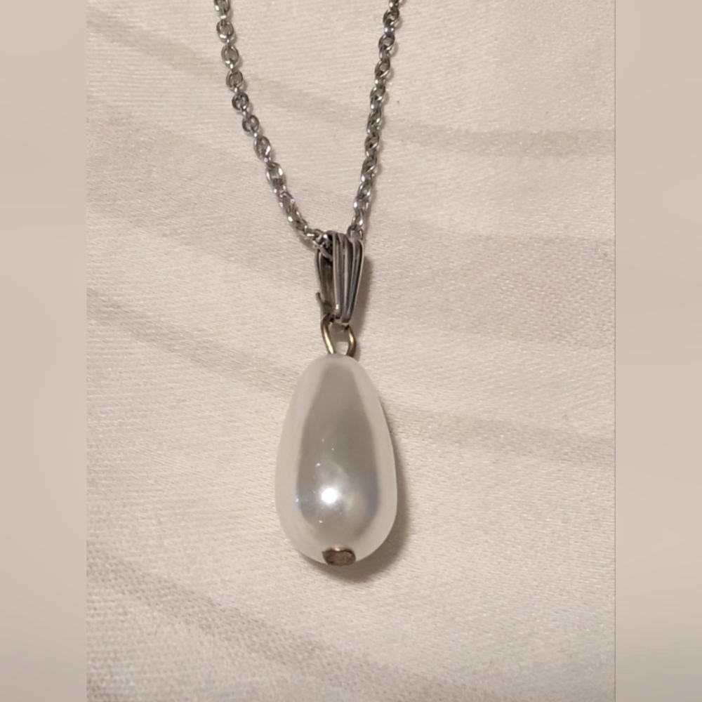 Vintage Sarah Coventry Pearl Necklace